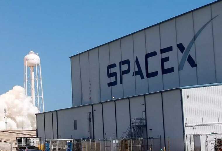      SpaceX   